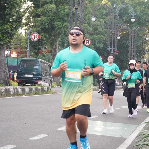 Race photo from BAUR RUN 2025