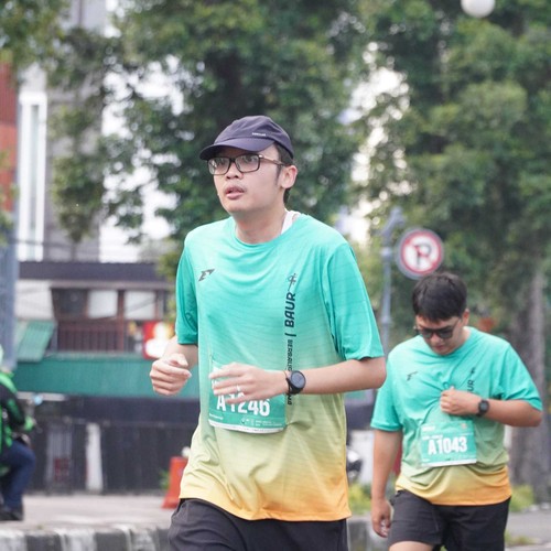 Race photo from BAUR RUN 2025