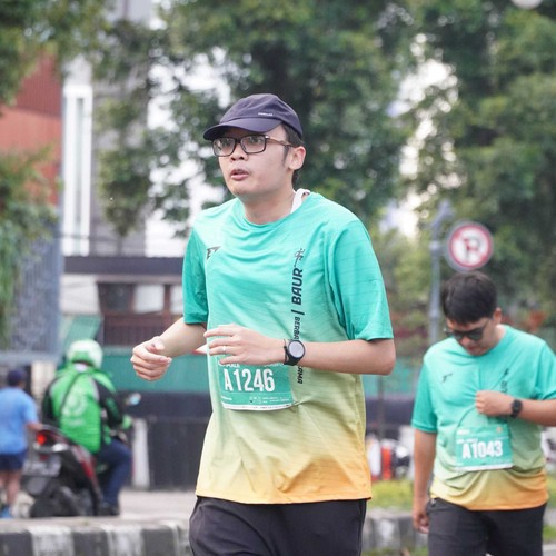Race photo from BAUR RUN 2025