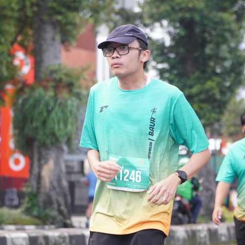Race photo from BAUR RUN 2025