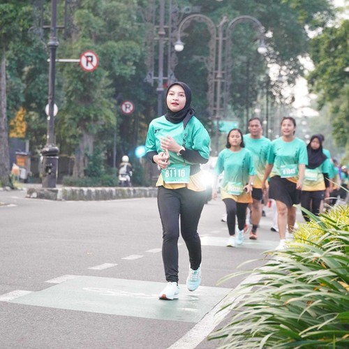 Race photo from BAUR RUN 2025