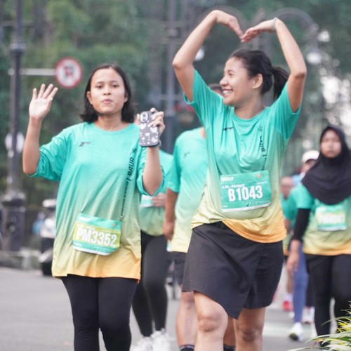 Race photo from BAUR RUN 2025