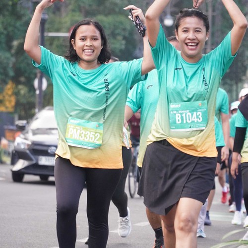 Race photo from BAUR RUN 2025