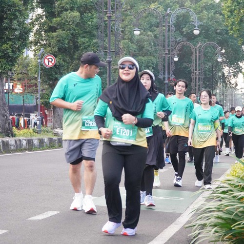 Race photo from BAUR RUN 2025