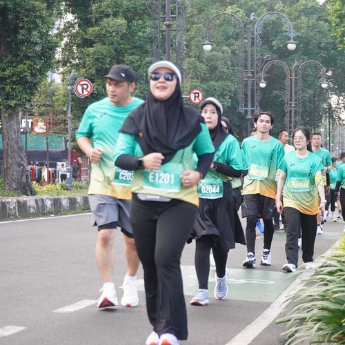 Race photo from BAUR RUN 2025