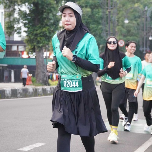 Race photo from BAUR RUN 2025