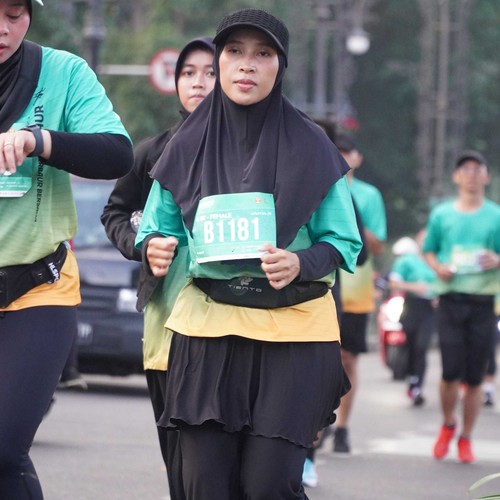 Race photo from BAUR RUN 2025