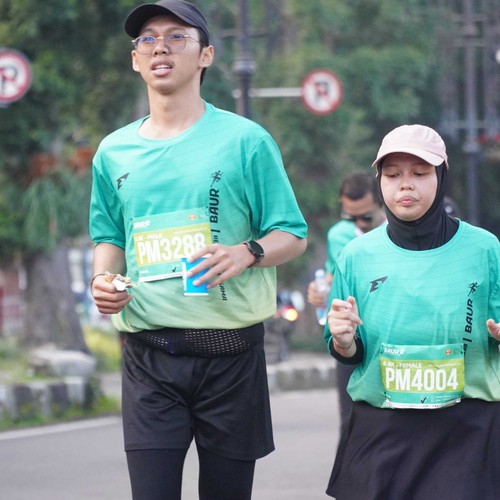Race photo from BAUR RUN 2025