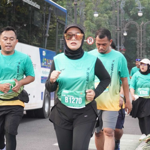 Race photo from BAUR RUN 2025