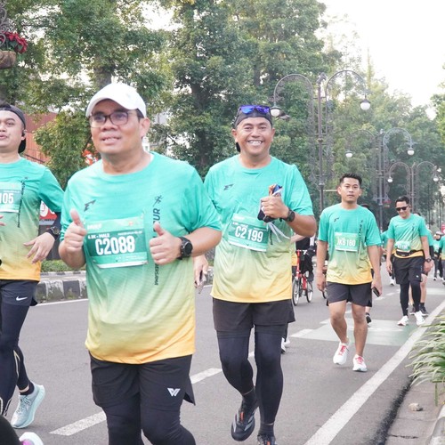 Race photo from BAUR RUN 2025