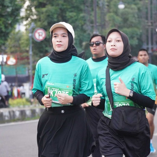 Race photo from BAUR RUN 2025