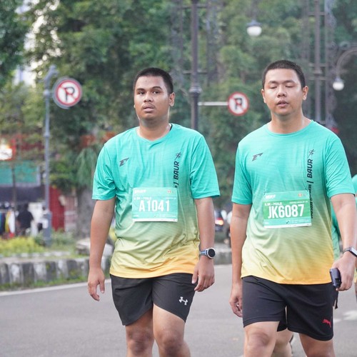 Race photo from BAUR RUN 2025