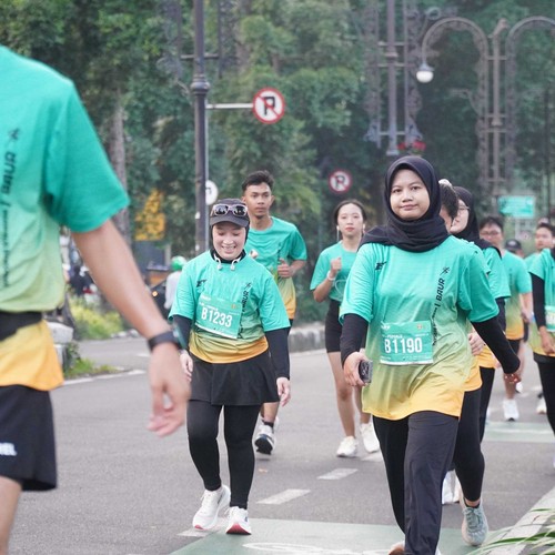 Race photo from BAUR RUN 2025