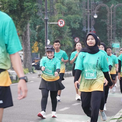 Race photo from BAUR RUN 2025