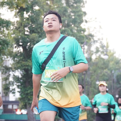 Race photo from BAUR RUN 2025