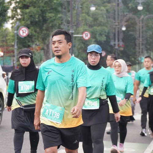 Race photo from BAUR RUN 2025
