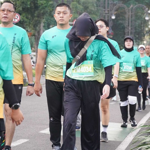 Race photo from BAUR RUN 2025