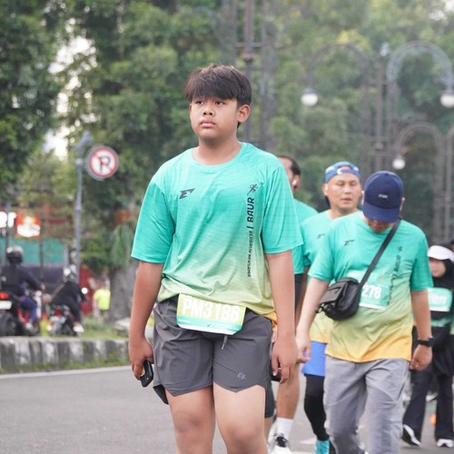 Race photo from BAUR RUN 2025
