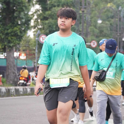 Race photo from BAUR RUN 2025
