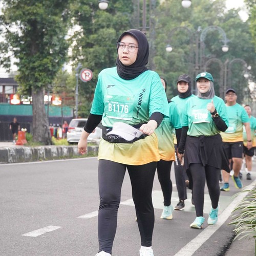 Race photo from BAUR RUN 2025