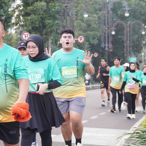 Race photo from BAUR RUN 2025