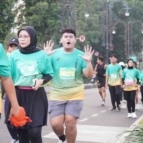 Race photo from BAUR RUN 2025