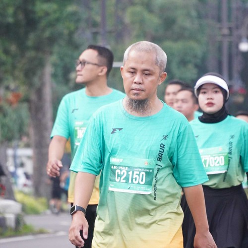 Race photo from BAUR RUN 2025