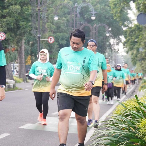 Race photo from BAUR RUN 2025