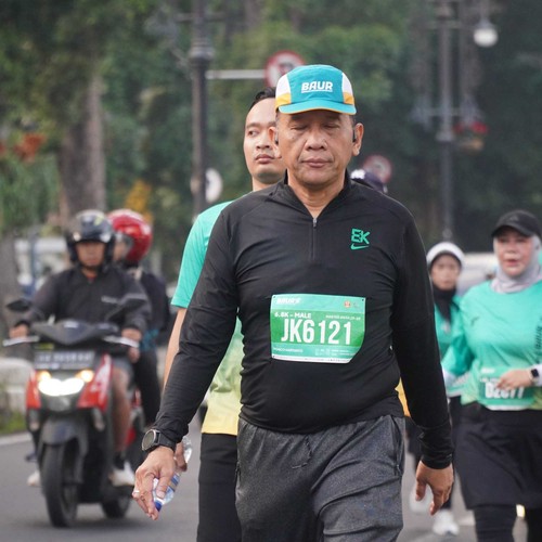 Race photo from BAUR RUN 2025