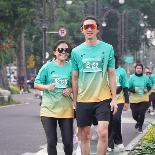 Race photo from BAUR RUN 2025