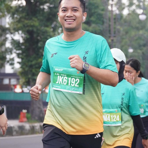 Race photo from BAUR RUN 2025