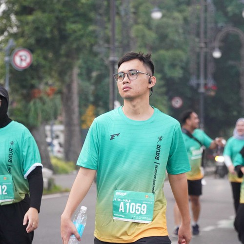 Race photo from BAUR RUN 2025