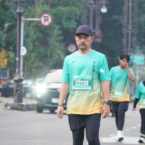 Race photo from BAUR RUN 2025
