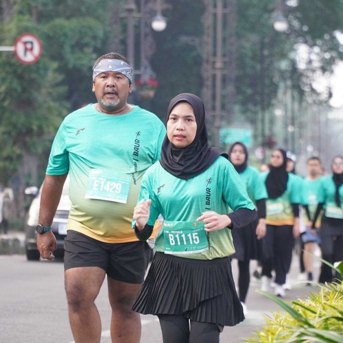 Race photo from BAUR RUN 2025