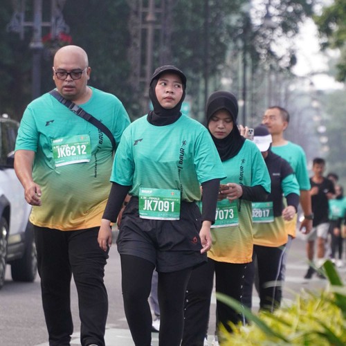 Race photo from BAUR RUN 2025