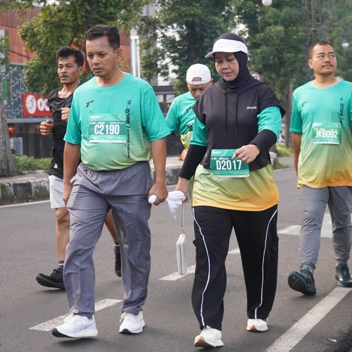 Race photo from BAUR RUN 2025
