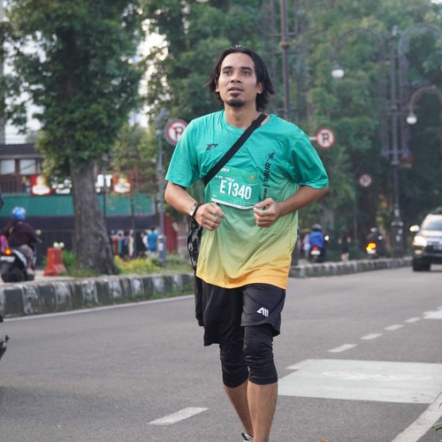 Race photo from BAUR RUN 2025