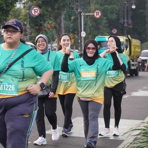 Race photo from BAUR RUN 2025