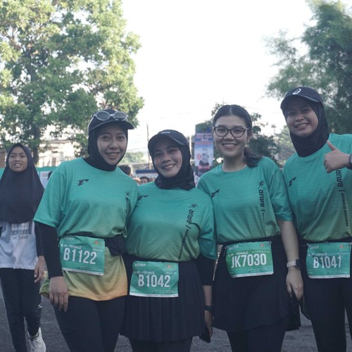 Race photo from BAUR RUN 2025