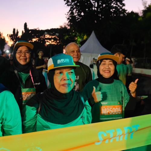 Race photo from BAUR RUN 2025
