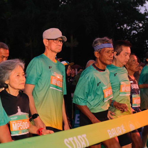 Race photo from BAUR RUN 2025
