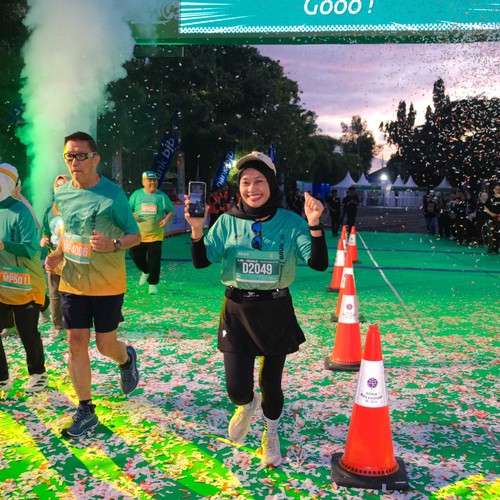 Race photo from BAUR RUN 2025