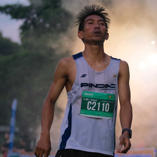 Race photo from BAUR RUN 2025