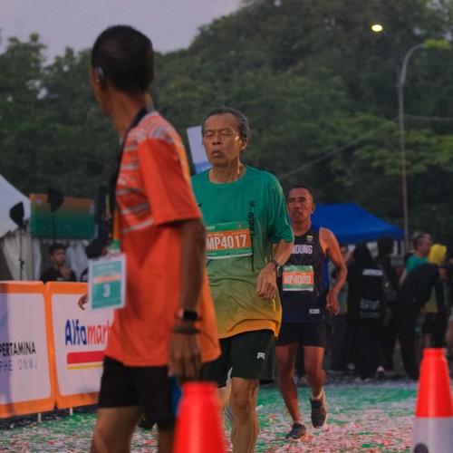 Race photo from BAUR RUN 2025