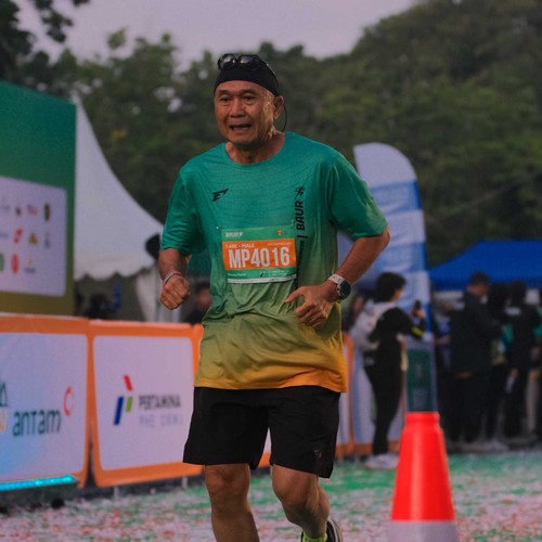 Race photo from BAUR RUN 2025