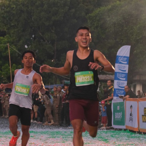 Race photo from BAUR RUN 2025