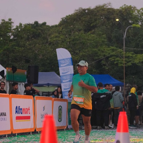 Race photo from BAUR RUN 2025