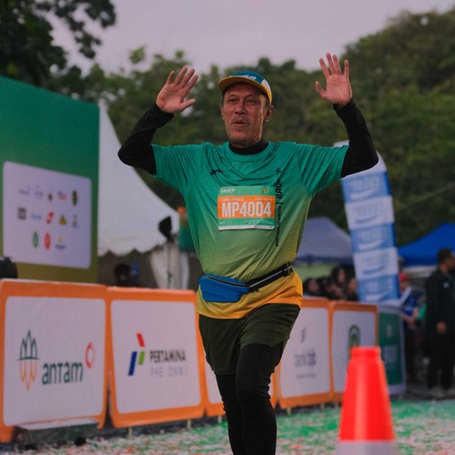 Race photo from BAUR RUN 2025
