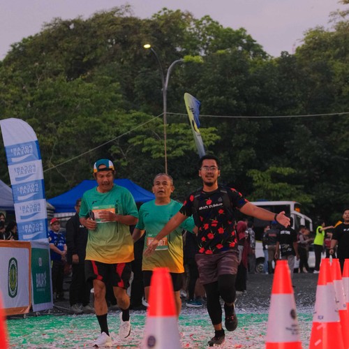 Race photo from BAUR RUN 2025