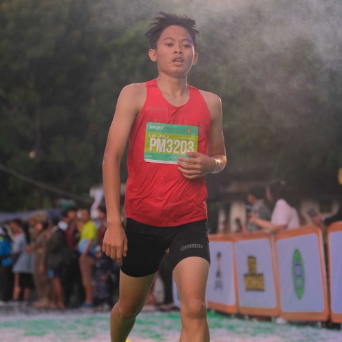 Race photo from BAUR RUN 2025